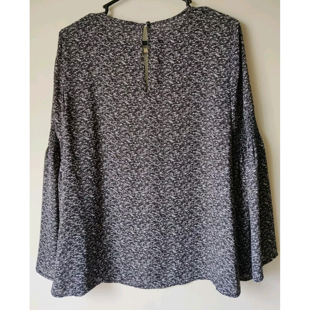 Michael Kors Top Black Gray Keyhole Cutout Bell Sleeve Blouse Womens Size Small - Picture 2 of 5